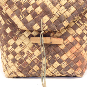 Rare land large northern Swedish "Kont" weaved birch bark basket, early 20th century
