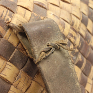 Rare land large northern Swedish "Kont" weaved birch bark basket, early 20th century