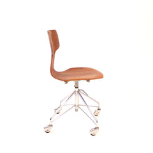 Load image into Gallery viewer, Arne Jacobsen, teak desk chair &quot;T-chair, model 3113, Fritz Hansen, 1963