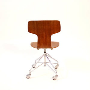 Arne Jacobsen, teak desk chair "T-chair, model 3113, Fritz Hansen, 1963