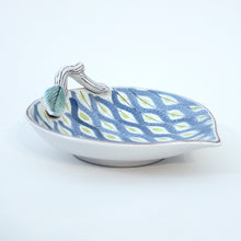 Load image into Gallery viewer, Stig Lindberg, ceramic faience plate for Gustavsberg, 1950s