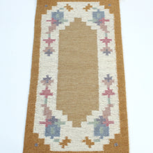 Load image into Gallery viewer, Swedish flat weave Röllakan carpet, 1960s