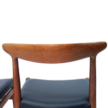 Load image into Gallery viewer, Hans Wegner, pair of Teak and leather dining chairs, model W2 for C.M. Madsen, 1960s