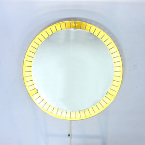 Italian backlit brass mirror by Stilnovo, 1960s