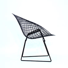 Load image into Gallery viewer, Harry Bertoia, Diamond chair, Nordsika Kompaniet / Knoll International, 1950s