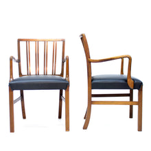 Load image into Gallery viewer, Ole Wanscher pair of Danish 1675 Easy Chairs for Fritz Hansen, 1942