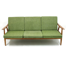 Load image into Gallery viewer, Hans Wegner, model GE 270 sofa for Getama, 1960s
