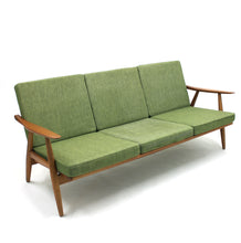 Load image into Gallery viewer, Hans Wegner, model GE 270 sofa for Getama, 1960s