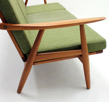 Load image into Gallery viewer, Hans Wegner, model GE 270 sofa for Getama, 1960s