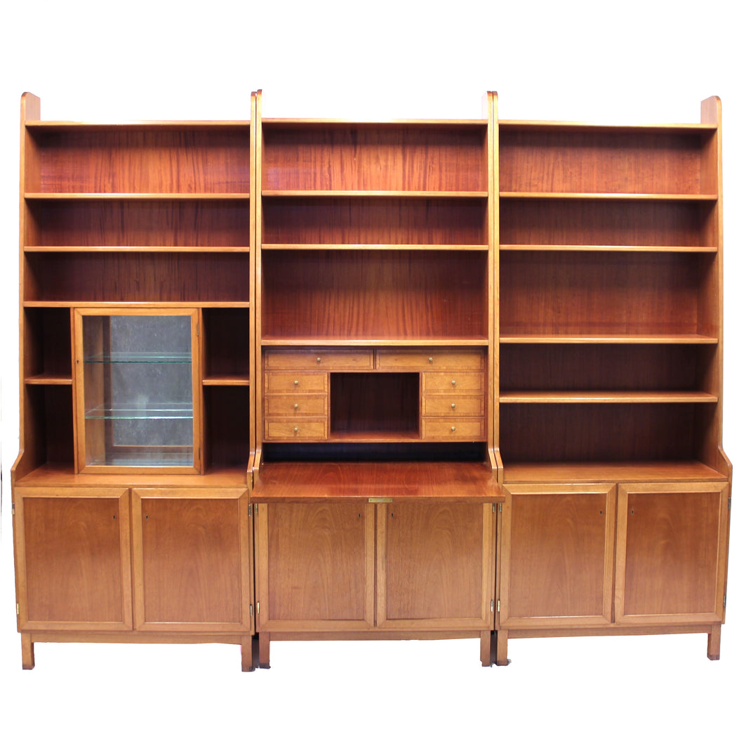 Scandinavian master cabinetmaker bookcase, 1950s