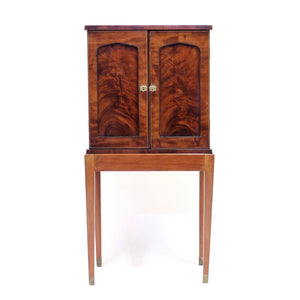 English small pyramid mahogany cabinet, retailed by E. C. Spurin, ca 1900