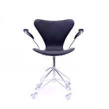 Load image into Gallery viewer, Arne Jacobsen, office chair model 3217 for Fritz Hansen, 1960s
