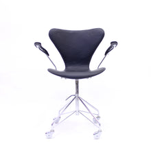 Load image into Gallery viewer, Arne Jacobsen, office chair model 3217 for Fritz Hansen, 1960s