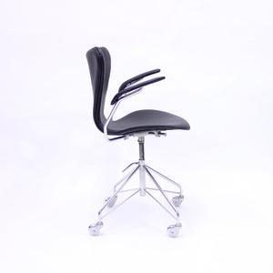 Arne Jacobsen, office chair model 3217 for Fritz Hansen, 1960s