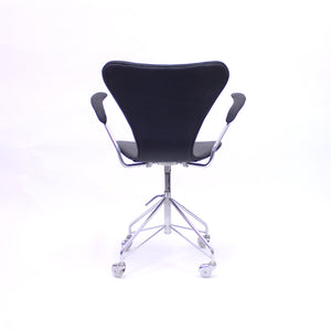Arne Jacobsen, office chair model 3217 for Fritz Hansen, 1960s