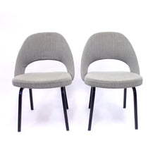 Load image into Gallery viewer, Pair of Eero Saarinen Executive chairs by Knoll / Nordiska Kompaniet, 1960s