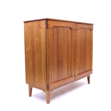Load image into Gallery viewer, Swedish pine cabinet, Svensk Fur, attributed to Göran Malmvall, Sportstugemöbel, 1950s
