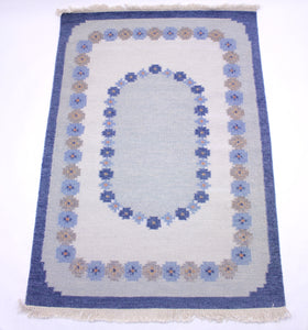 Swedish flat weave Röllakan carpet, 1950s