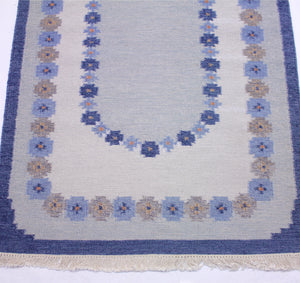 Swedish flat weave Röllakan carpet, 1950s