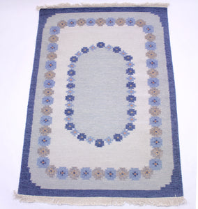 Swedish flat weave Röllakan carpet, 1950s