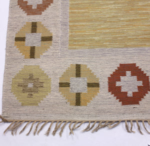 Swedish flat weave Röllakan carpet signed W, 1950s