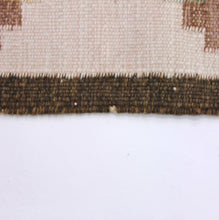 Load image into Gallery viewer, Swedish flat weave Röllakan carpet, 1950s