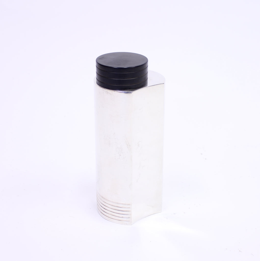 Folke Arström, Swedish Art Deco cocktail shaker for GAB, 1930s