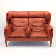 Load image into Gallery viewer, Børge Mogensen, Coupe leather sofa 2192, for Frederica, 1980s