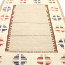 Load image into Gallery viewer, Swedish flat weave Röllakan carpet, 1960s