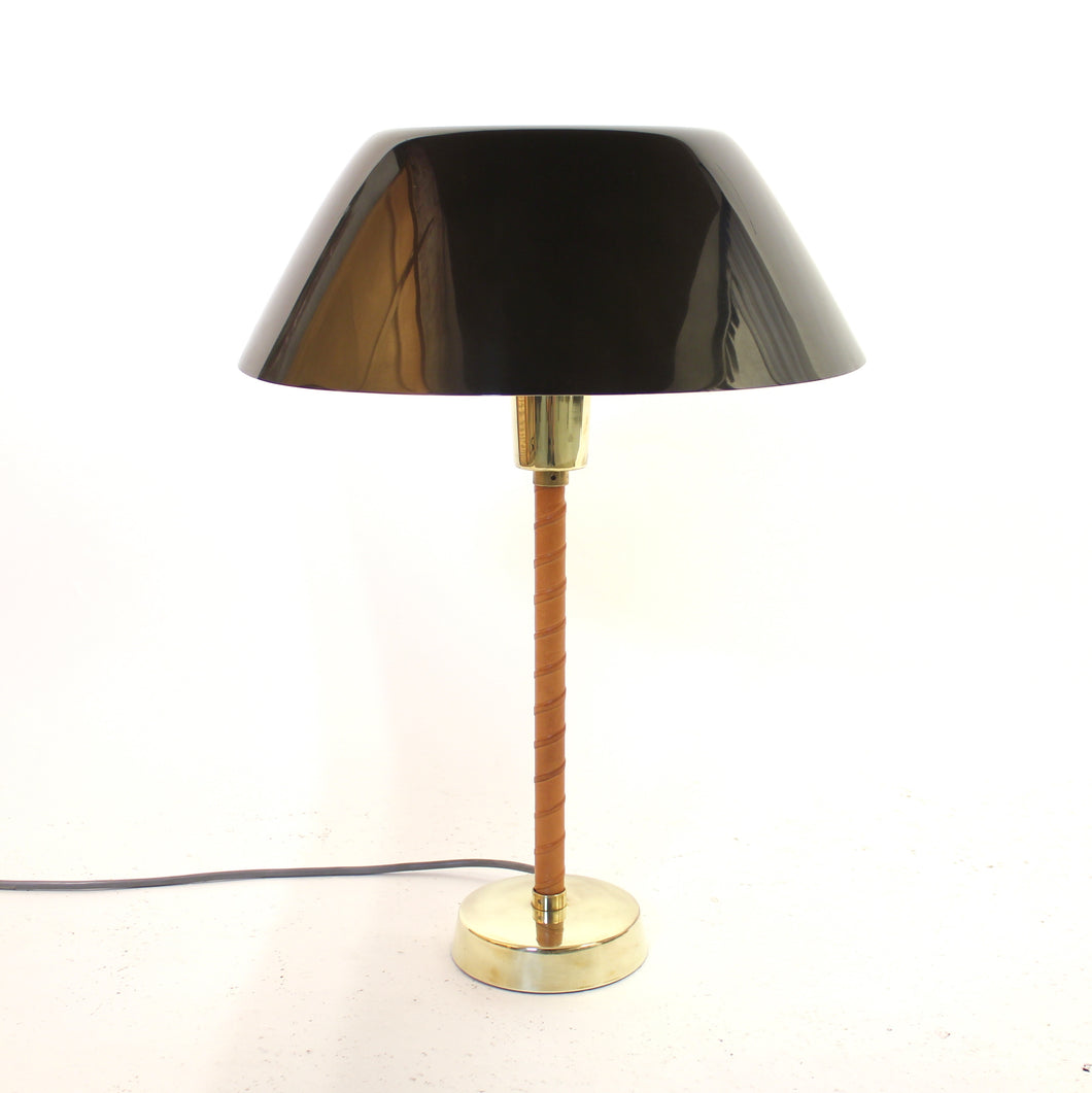 Lisa Johansson-Pape, brass and leather Senator table lamp for Orno, 1950s