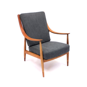 Hvidt & Mølgaard-Nielsen, teak and oak lounge chair FD 145, France & Daverkosen, 1950s