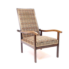 Load image into Gallery viewer, Antique Arts &amp; Crafts oak reclining chair, early 20th century