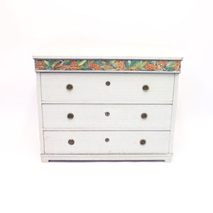 Unique eclectic artistic chest of drawer, early 20th century