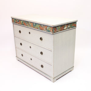 Unique eclectic artistic chest of drawer, early 20th century