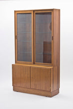 Load image into Gallery viewer, Danish Rosewood Vitrine by Poul Hundevad for Hundevad &amp; Co., 1960s